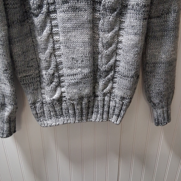 Men's Gray Cable Knit Sweater with Button Detail - Picture 8 of 16